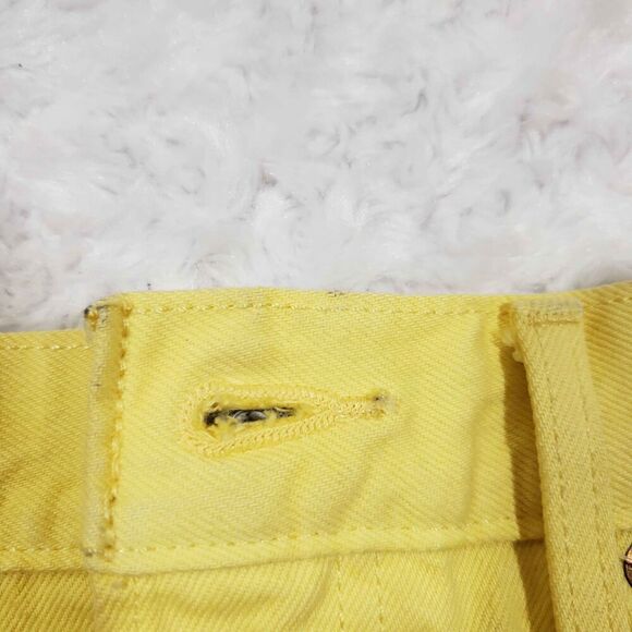 Levis 501 High Rise Yellow Denim Jean Shorts NWT womens size 30 summer everyday - Picture 6 of 11